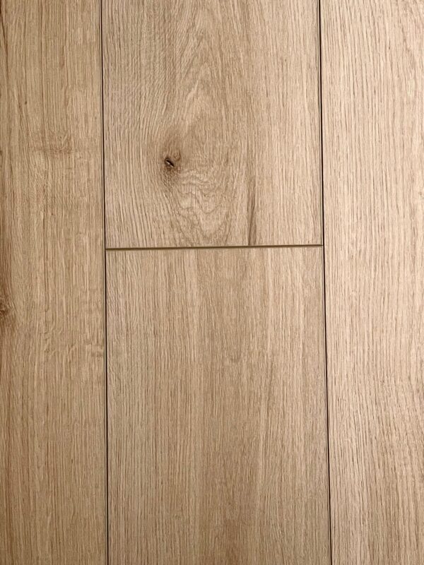 Medallion Aquarius Rising Lakeside_Oak Floor Sample